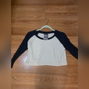 Jungmaven Black and Cream Raglan Top